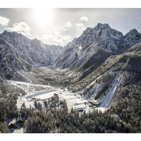 Mojca Apartma Eva-neza,