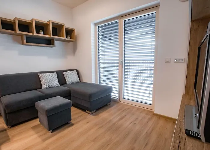 Mojca Apartma Eva-neza, *